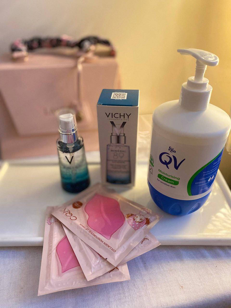 ✨ بنات لا يفوتكم هالعرض ✨
روتين عناية متكامل حتى بشرتج تصير أنعم، أنضر، ومليانة ترطيب من أول استخدام 💙

يشمل:
• ترطيب عميق للبشرة
• نضارة وإشراقة طبيعية
• عناية بالشفايف وتنعيمها
• مناسب للاستخدام اليومي

الكمية محدودة والعرض لفترة قصيرة ⏳
اللي تحب تعرف التفاصيل أو تطلب تكتب تم أو تراسلنا خاص 📩

#فولو #فولومي #فولورز #اكسبلور_فولو #ضيفوني #الاكسبلور_فولو💕 #بيع_لايكات #لايكاتكم_تسعدني #explorepageready  #تعليقات #تعليقاتكم_تسعدني😍 #تعليق #تعليقاتكم_تسعدني #متابعة_للبيج #ضيفو #اكسبلور #لقطة #لايك #دعم #تفاعل #لايكات #كومنت #كومنتات #اكسبلور


**إذا كنت صاحب هذا الإعلان وتريد حذفه لأي سبب، رجاءا أرسل رسالة إلى الدعم الفني**