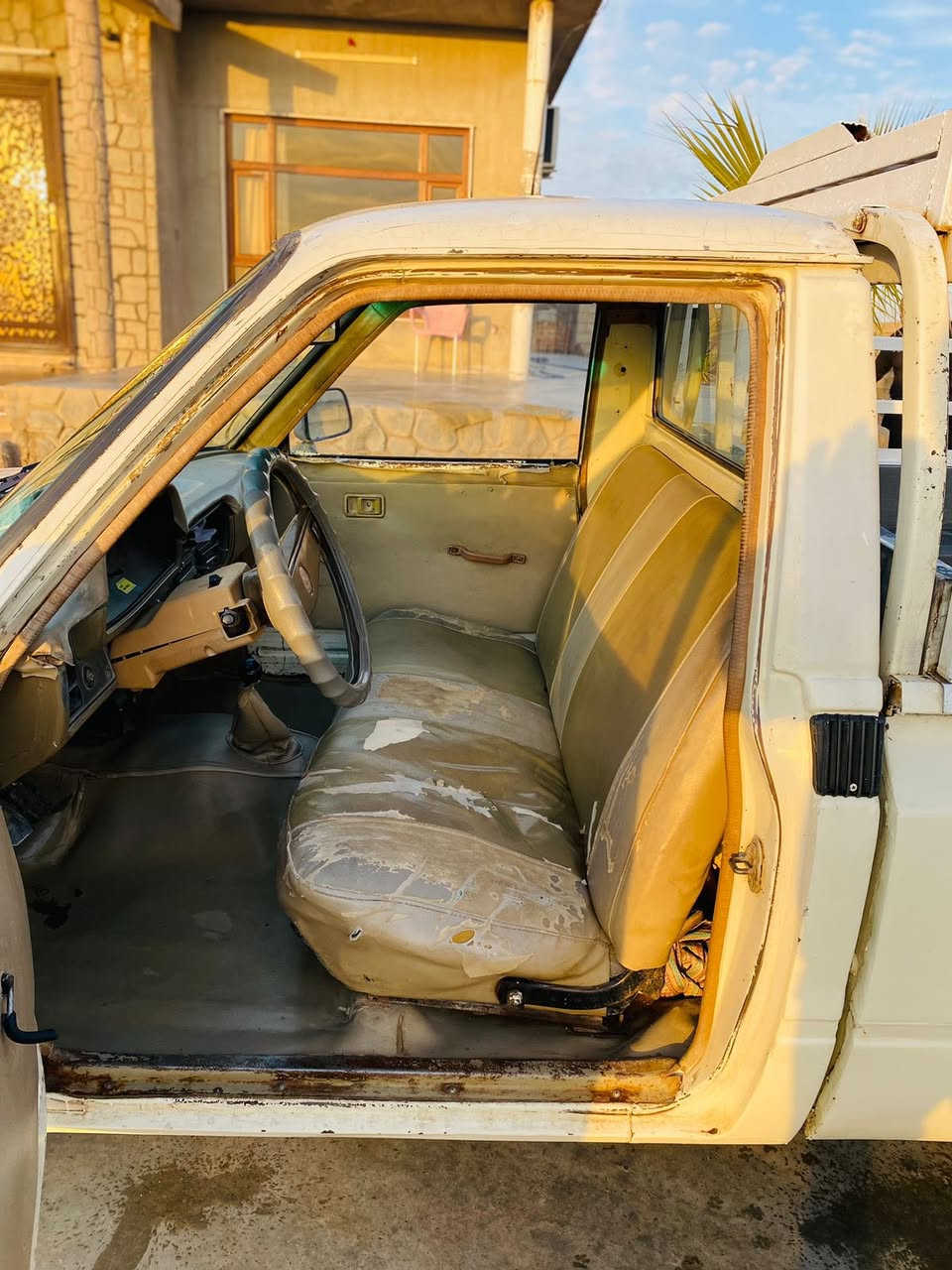 بيكاب هه شتا گير و مكينه تحويل خرامه به شه رت سنه وى به ناوى خومه وه يه سعرى 48مجالي تيايه  رقم تله فون ***********وتسابي له سه وه  رقم كه ركوكه  هه موو شتيكى تازه يه
