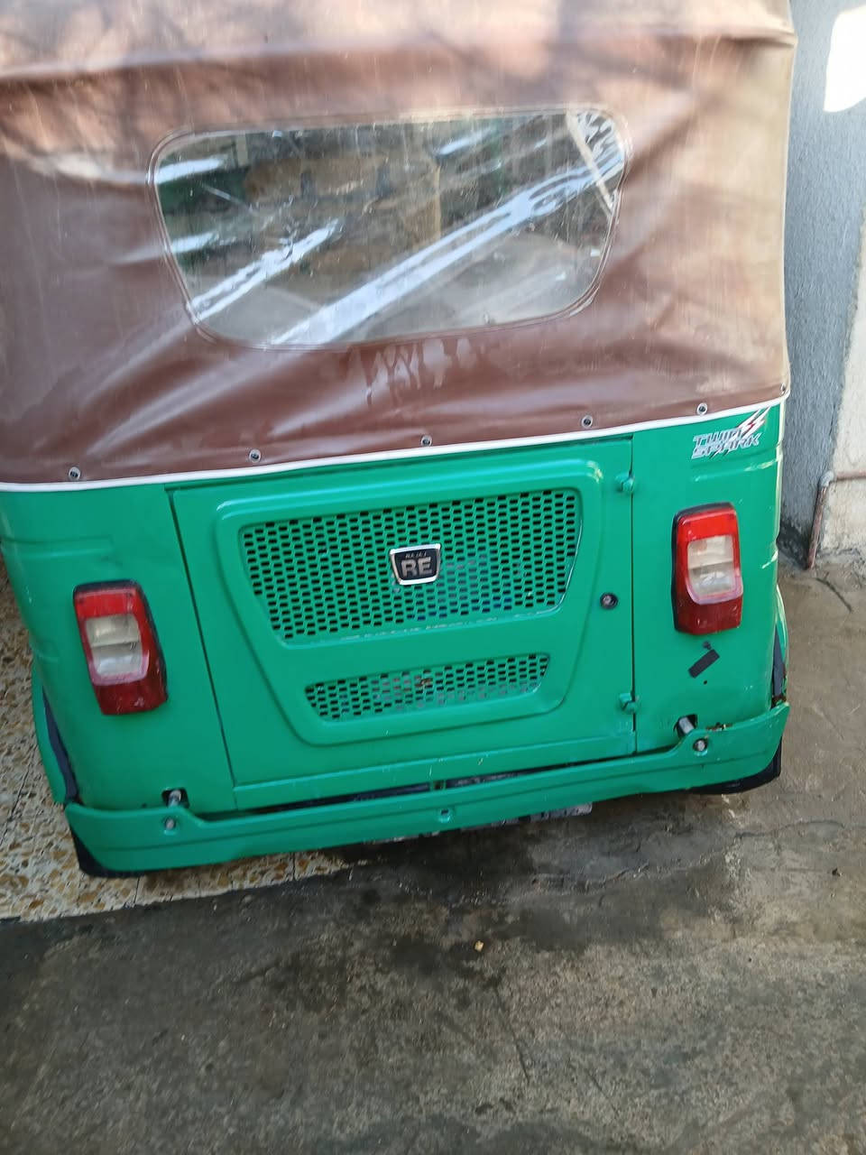 تكتك للبيع
موديل 2022 مرقم بغداد
السعر ٨ مليون *********** الهاتف
