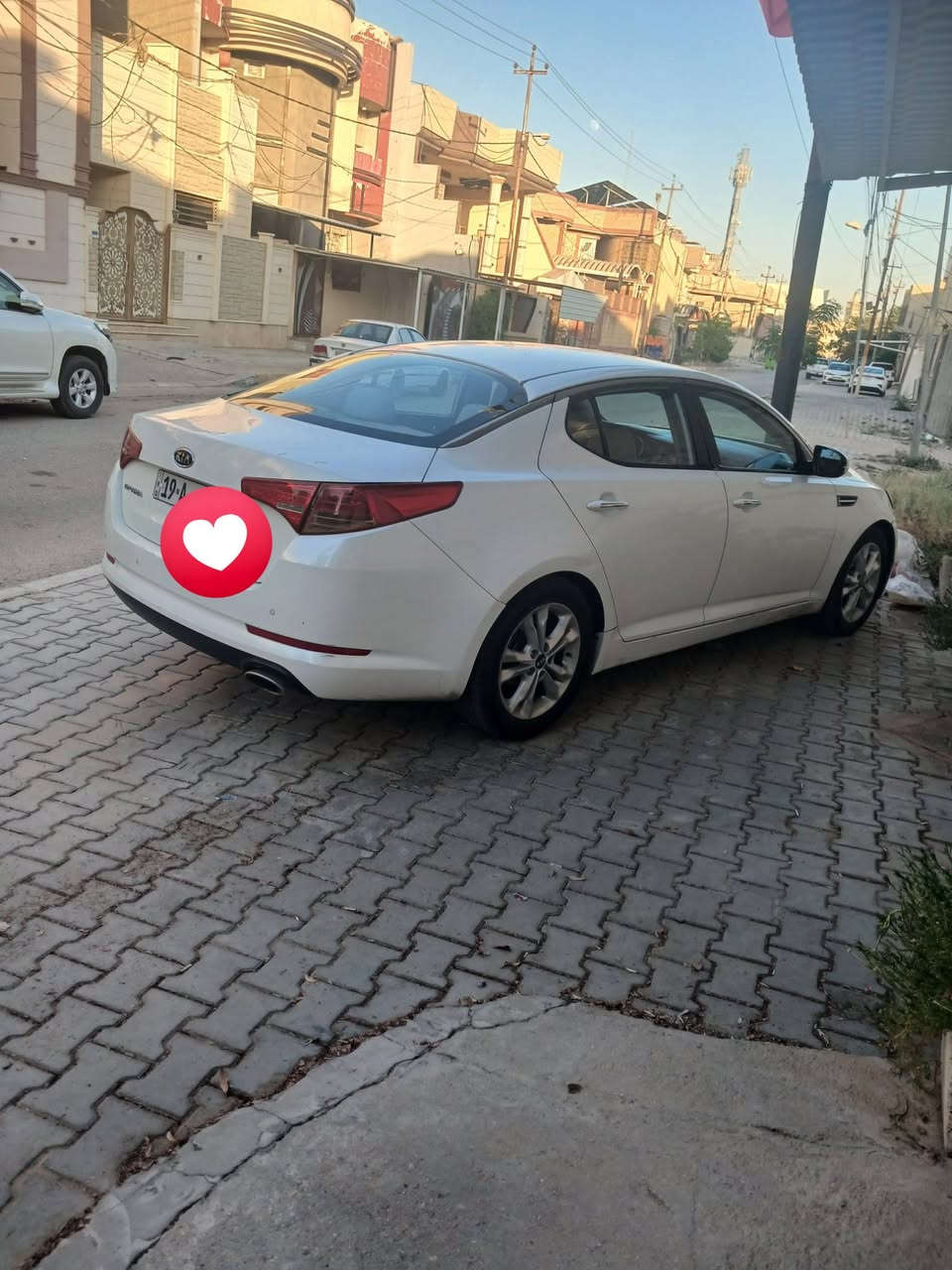 سلام عليكم كيا اوبتيما للبيع موديل ٢٠١٢خليجيه رقم كربلاء بسمي بيه اربع قطع صبغ   مكينه الفين دوش  هذا رقمي ***********
