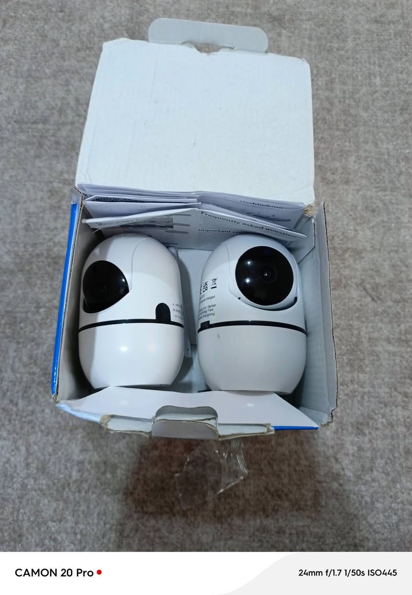 سلام عليكم عندي كاميرا مراقبه يشغل على انترنت
شرط شغل ويا كبل شحن اثنين يشغل على موبايل يعني انته خارج بيت هو شتغل 

سعر الزوج 20 الف

رقمي ***********
