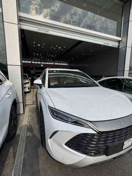 فول مواصفات اعلى فئة داخل عسلي

كراسي امامية كهرباء 

***********☎️

***********☎️

بي واي دي

سونج ال.           SONG L.      DM-i, 2025

سلندر: 4 سلندر

محرک: 1.5

سقف بانورامي -  - التحكم على المنحدرات - مستشعر وقوف -  -  - بصمة - مسند الذراع - مثبت السرعة - نظام المفتاح الذكي - مقاعد كهربائية - المصابيح الأمامية ليد - قفل مركزي للأبواب - مانع الانزلاق - التشغيل عن بعد - رادار -  - فرامل الوقوف الإلكتروني - وضع القيادة - إضاءة ترحيب - منقي هواء - التحكم الإلكتروني في الثبات - مثبت السرعة التكيفي - نظام التوجيه الكهربائي - خطافات السحب

***

‏Panoramic Roof - Electric Tailgate - Hill Holder - Parking Sensor - Seat Heating - Seat Cooling - Keyless Entry - Armrest - Cruise Control - Smart Key System - Electric Seats - LED Headlights - Central Door Lock - Traction Control - Remote Start - Radar - Wireless Charger - Electronic Parking Brake - Drive Mode - Welcome Lighting - Air Purifier - Electronic Stability Control - Adaptive Cruise Control - Electric Power Steering - ‏Tow Hooks

***********

***********

‭0776 240 1512‬➖

شركة بغداد المركزي  لتجارة السيارات 

📍الفرع الاول بغداد معارض البياع المدخل الرئيسي مقابل محطه وقود السيديه  

📍الفرع الثاني مدخل سيطره بغداد اليوسفيه 75قرب السيطره
