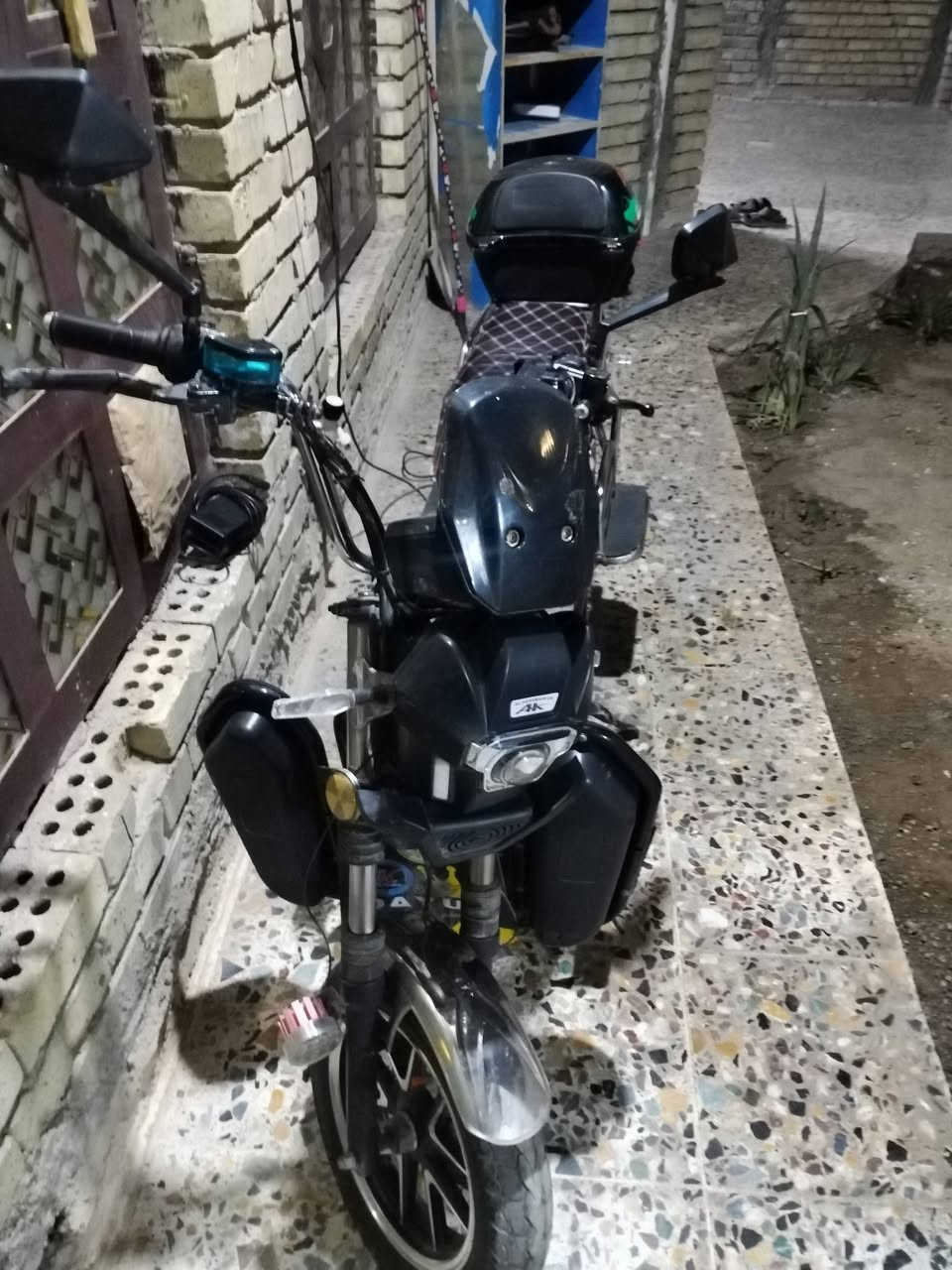 السلام عليكم ورحمة الله وبركاتة دراجه جبلي الاخوين موديل 23كامل مواصفات بك اشاير لايت عالي وناصي تشغيل عن بعد نضافه مثل ما بل صوره خمس بطاريات كلهن يقرأ 10و10ونص يعني تنساهن السعر 500 وبي مجال لتواصل وراسله الصفحه او الاتصال بل رقم ***********
