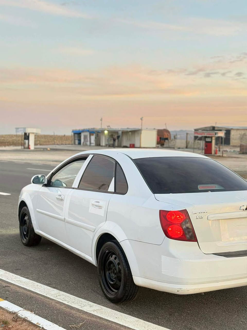 شوفرليت ئوپترا موديل 2012گير عادى 
گيرومه كينه و ته بريدى به شه رت
سه نه وى نويه جائيزه 
يه ك دوسه و سه ر هيلاليكى بوياخه 
بى ليدان پشت و پيش كه پس 
شوين كويه *********** كويسينجاك, أربيل
