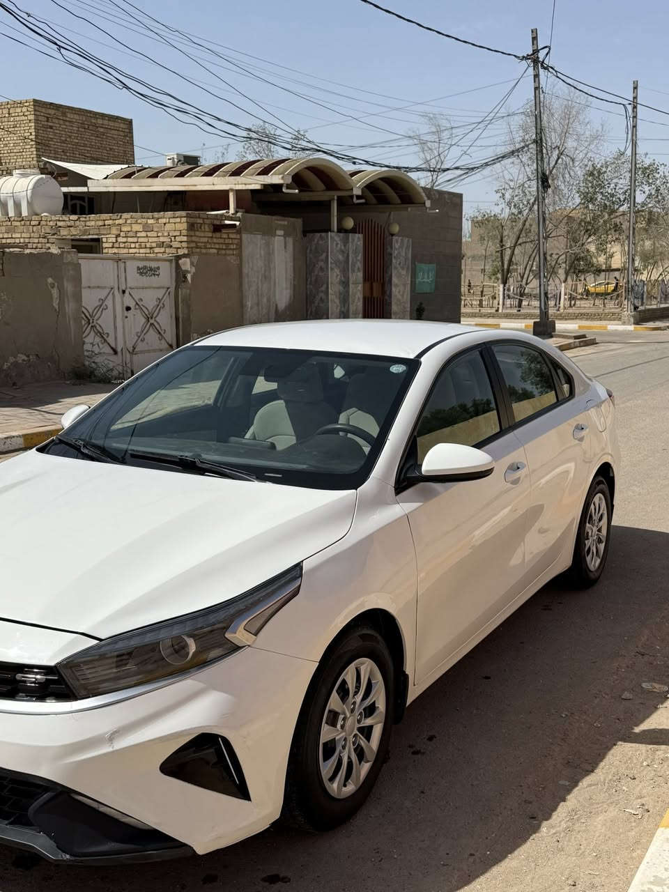 السلام عليكم

سيراتو خليجي موديل 2023

بيه 3 قطع صبغ وبيه ربع الباب الباقي كفالة 
وعندي سونار بيه 

محرك 1600 
 
محرك ما مفتوح حدادية بل كارتون 

تبريد ثلج ❄️

داخل لونين 

تبريد قطعتين 

بلوجكتر بالدعامية 

فول تحكم ستيرن

رقم اربيل 

ماشية78 حقيقي

السعر / 118  ورقة وبيها مجال 

للاستفسار اتصال على/***********
