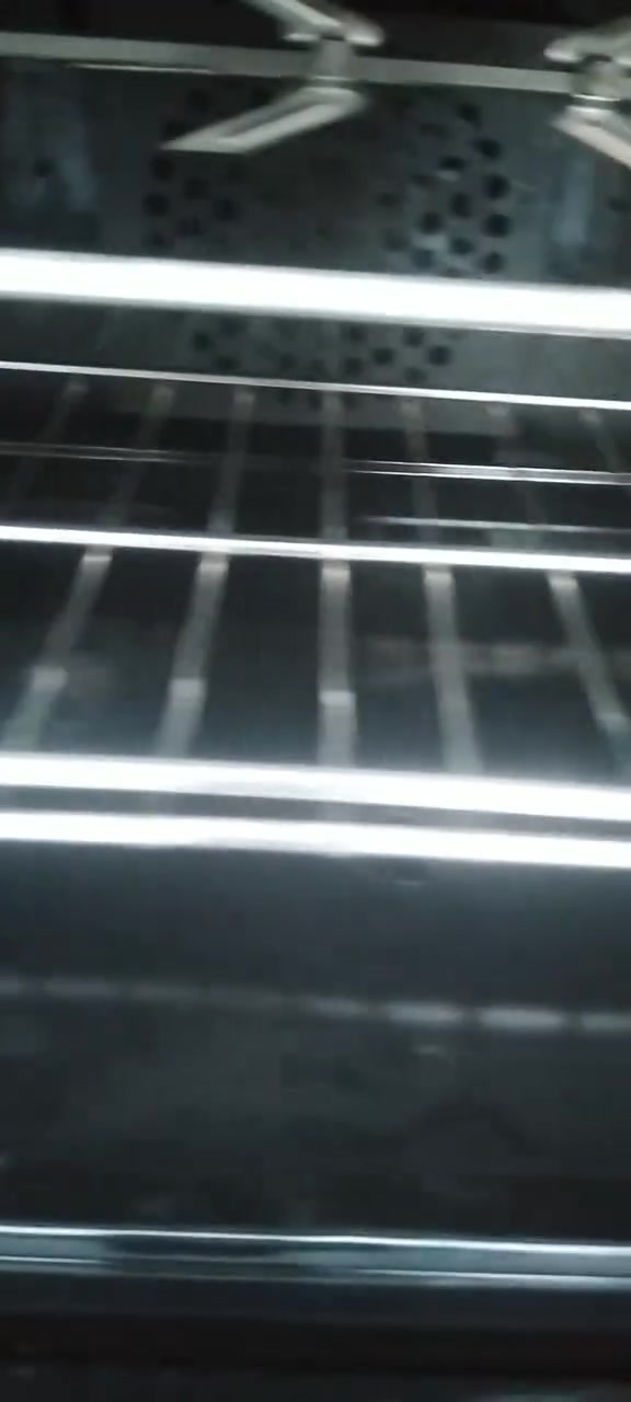 طباخ مصري يونير
سعره  ٣٥٠      توصيل بغداد فقط 

جداحه وكلوب وشوايه ومروحه شغالات 

مستعمل  ***********
