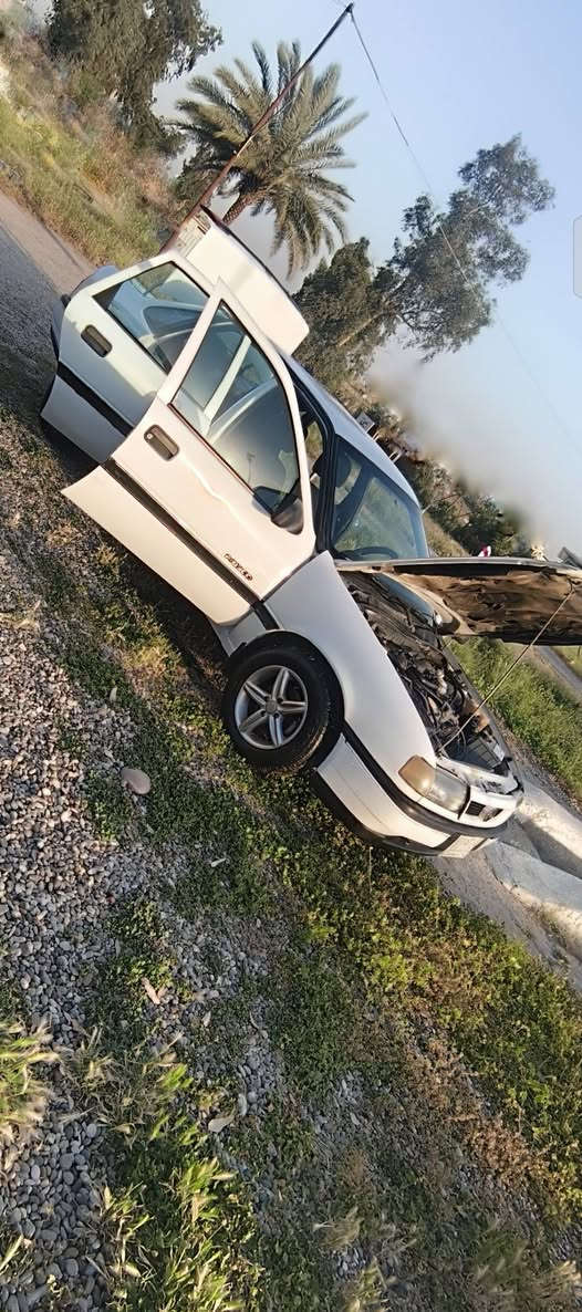 للبيع... 👇
فكترا ٩٢ ابيض صلاح الدين حجم(٢٠) بأسمي
 تحويلها داخل الموصل يعني تحولها بأسمك بالموصل تحتاج فقط تكمل معاملة واجي اني ابصملك  مابيها صبغ ماعدا تصليح على ايدي هلالات مع دوسات اشتغلتها شغل مال جناي محرك كير شرط
 السعر 44 وبيها مجال العنوان موصل حي سومر ... 
***********
