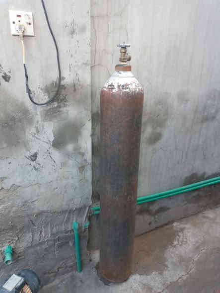 للبيع بطل اوكسجين شغال بسعر ٧٥ الف
وماطور ماء شغال بسعر ٣٥ الف 
الاتصال على هذا الرقم *********** يوجد واتساب
