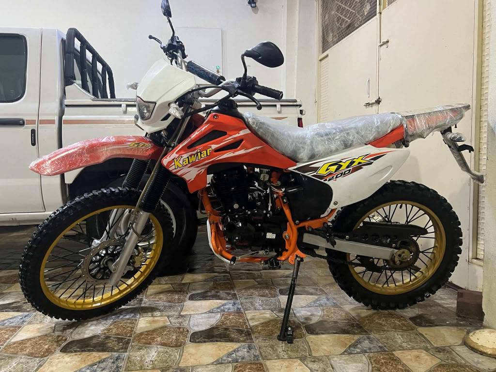 مۆدێل 2023
مەکینە200cc
بەشەرتی گێڕ و  مەکینەوە تایە بۆ تایە بە شەرت
زۆر زۆر پاک ماوەتەوە
هەموو شتی بیلادی و شەریکەیەو دەست کاری نەکراوە
تاییەکنیشی بیلادین
 زۆر کەم لیخوردراوە سپی بونەوەو .شکاوی و لەحیمی نییە....
ڕانییە٩٨٠هەزار و معامەلە موشتەری یان تەلەفۆن بکە یان لە وەتسئاپ نامەی بنیرە
*********** رانية, السليمانية
