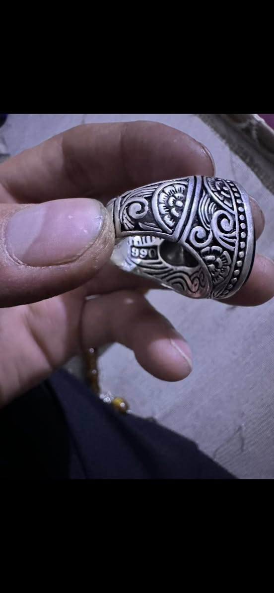 عقيق يماني من ارقى لصياغات سعر لمحبس 150الف مكاني بغداد مدينه لصدر ***********
