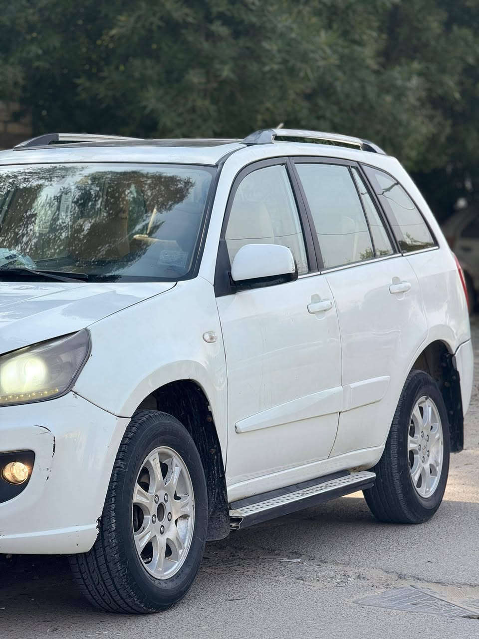 السلام عليكم
موديل ٢٠١٣ 
جاهزة خير من الله حتى الكشنات تدفئة شغالات 
كير جديد مكينة خير من الله بس بيها خيط تبريد ثلج طخم تاير جديد ترايك وين ما يعجبك موجوده بالتاجي قرب سيطرة الشؤون 
السعر ٦٠
***********
