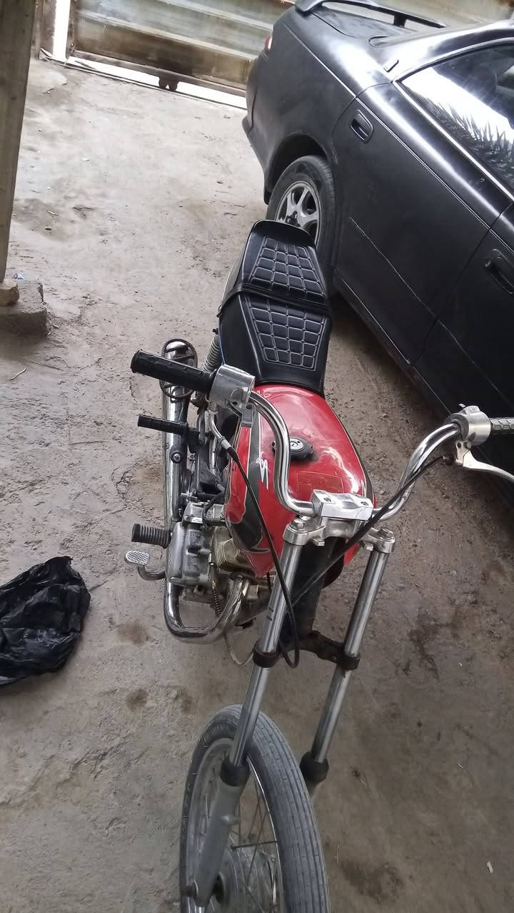 سلام عليكم درجه دوات لبيع سعر 250وبيه مجال بصيط مكان بصره كرمت علي رقم ***********
