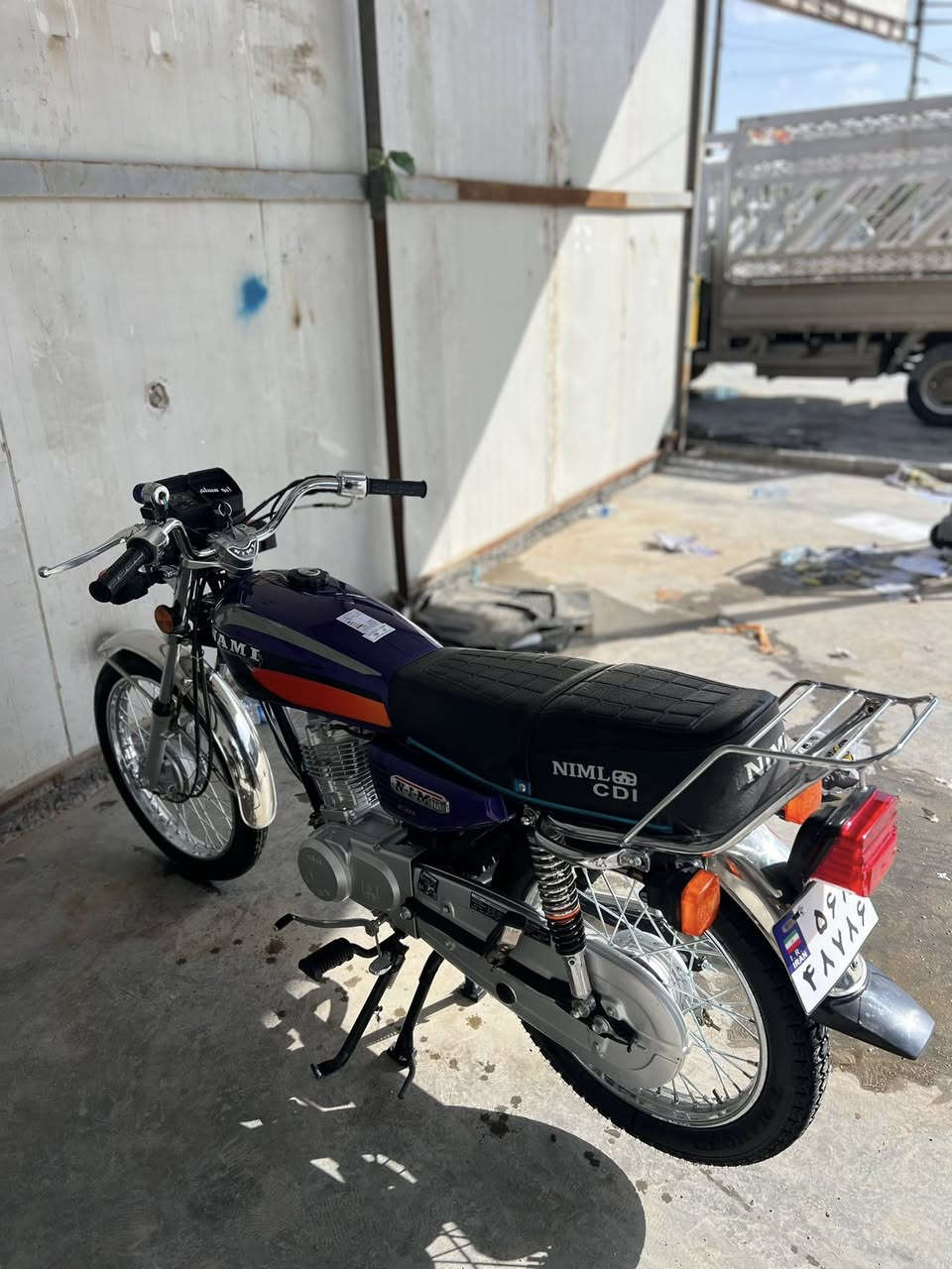 السلام عليكم 
نامه موديل 26 
كفاله وزيروو
دراجه ماشيه شي قليل جديده 
675 وبيهه مجال 
مكاني مسيب 
***********
