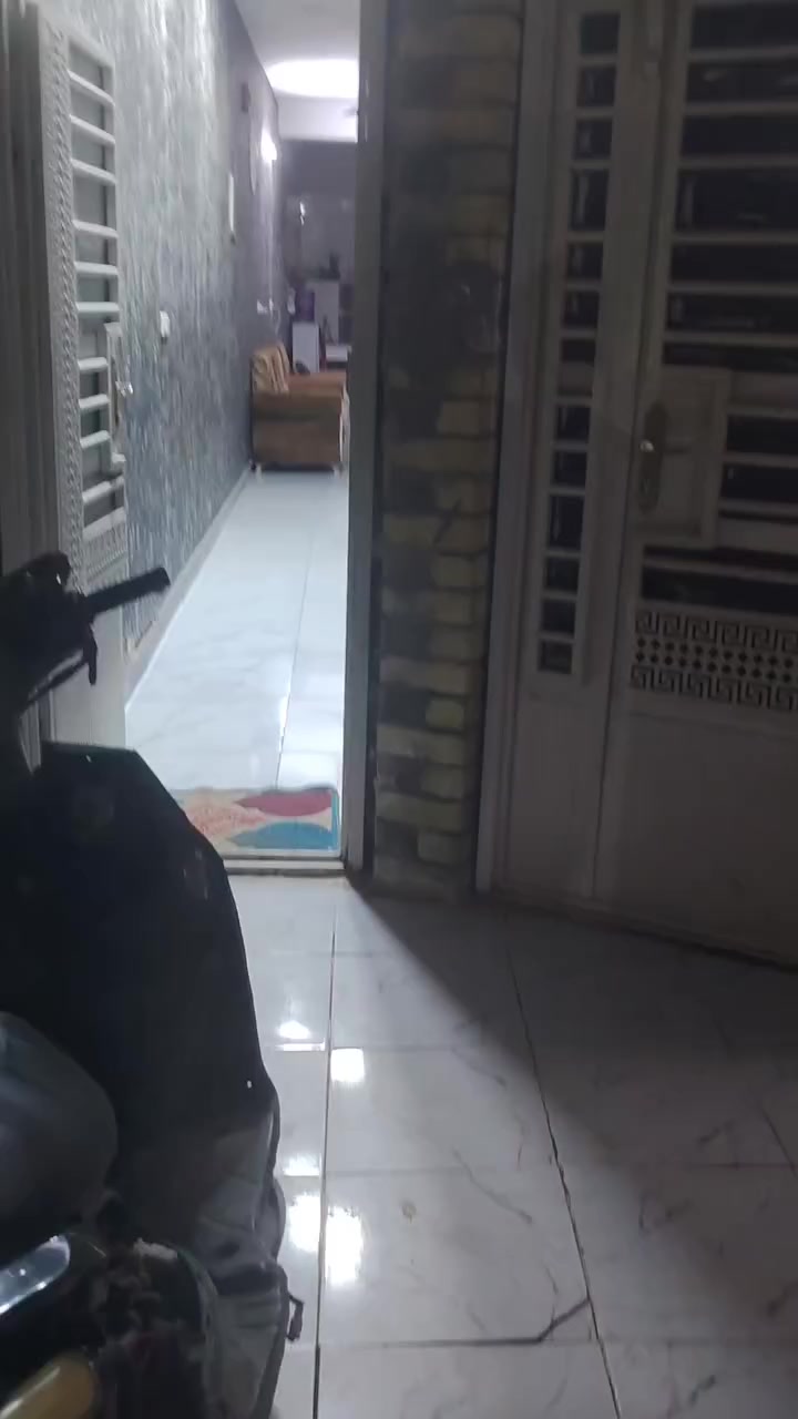 بيت للبيع مساحه100م واجهة5 نزال20 شارع الجواهري طابقين زراعي سند 25 للاستفسار ***********
