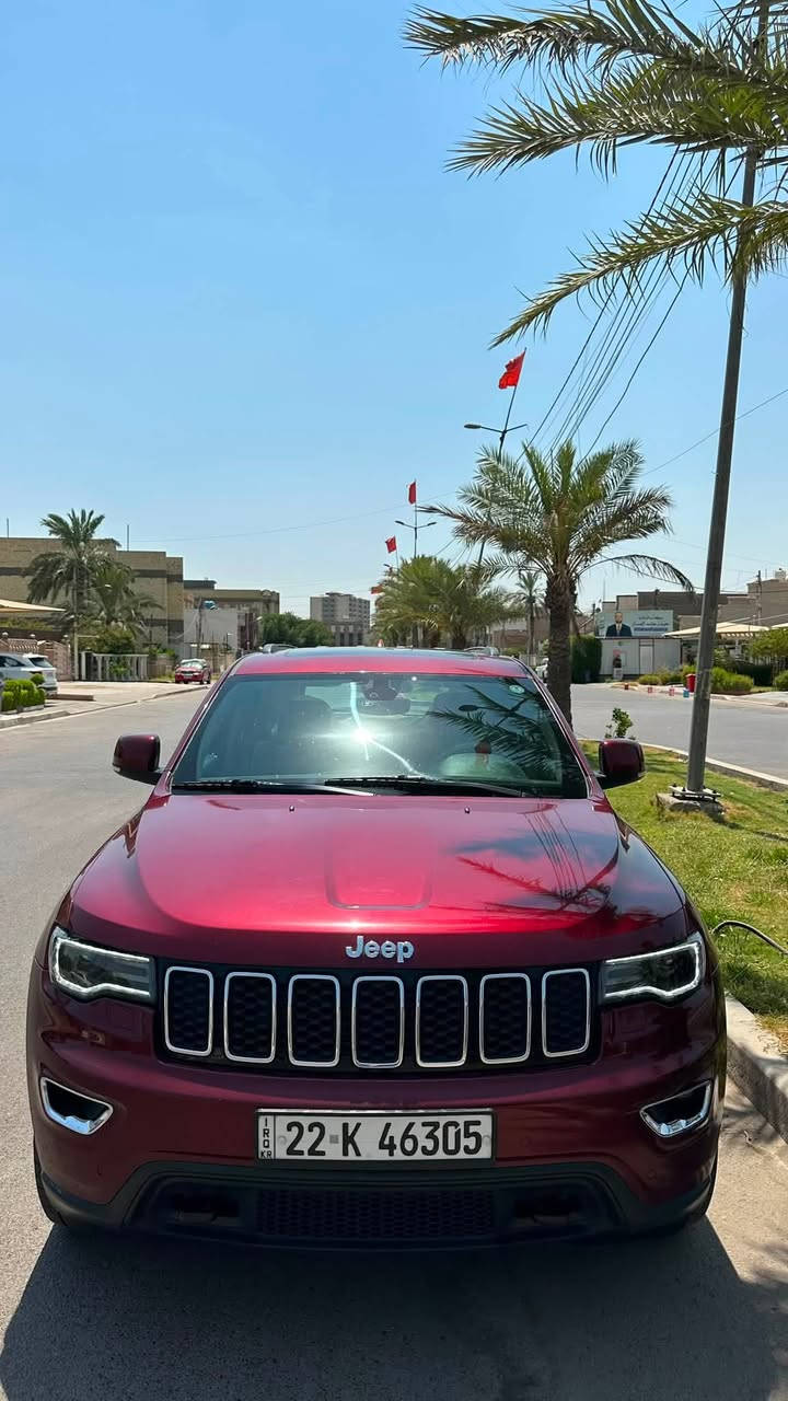 جيب 2018 
خليجي لمتدد كراند  شيروكي
رقم اربيل سنوية باسمي 
هزه + فحص قبل اسبوعين 
    3600 / V6 
المسافة: 63  ألف كم
الحالة: مكفولة عدا تكحيل بسيط 
بصمة تشغيل + بصمة أبواب
شاشة 
Apple CarPlay + Android Auto
إشارة بالمرايا
فوريل ماوس تحكم 
حساسات أمامي وخلفي
منظومة زنون + دمام صوت
فتحة سقف
لون داخلي بيج
أوتو ستوب + وضعيات قيادة
تحديد سرعة + مانع انزلاق
كاميرا خلفية
باقي المواصفات معروفة

السعر 240 ورقه بي مجال بسيط
اي استفسار 
***********
***********
