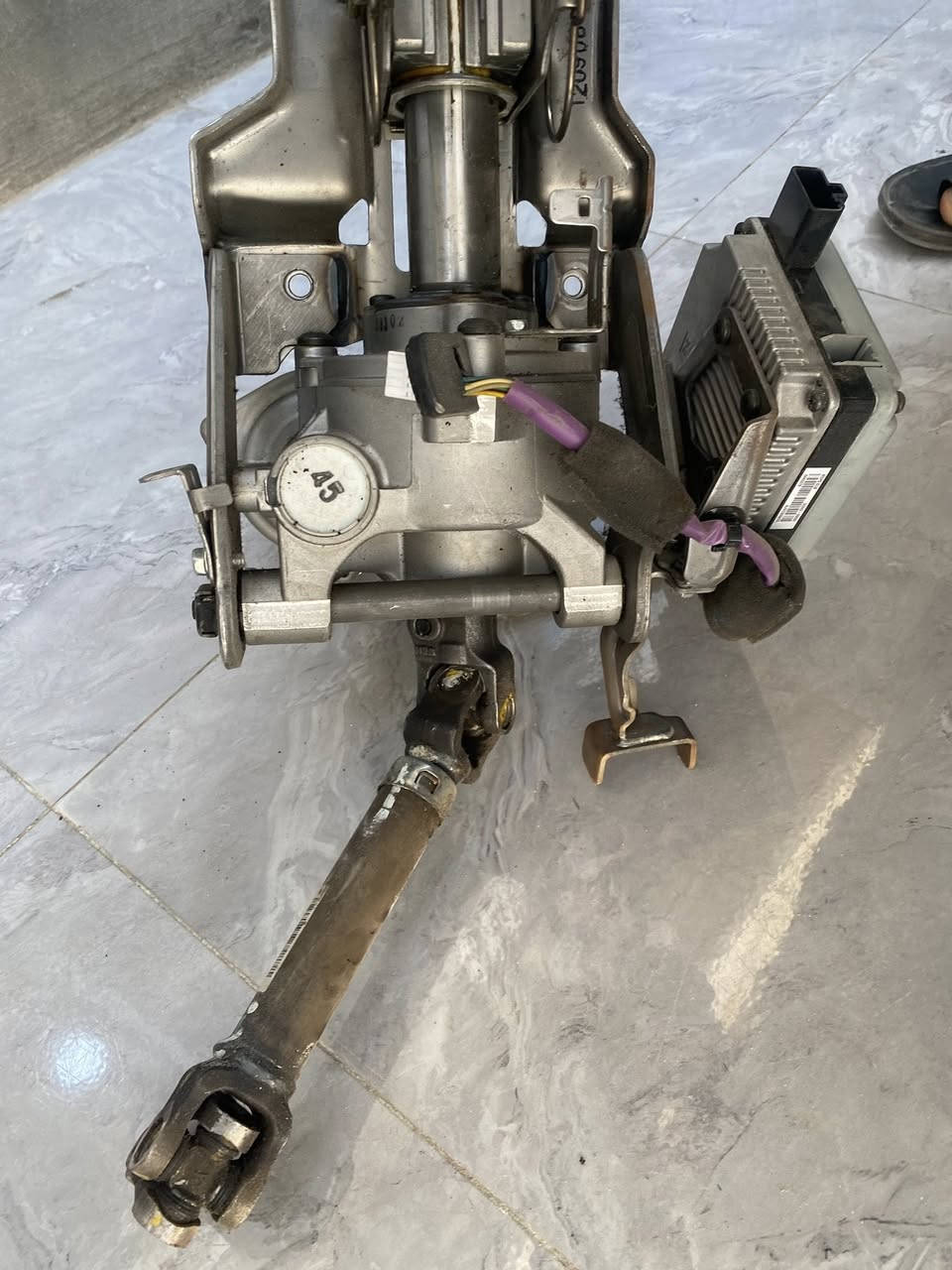 ماطور ستيرن ازيرا مضلع 2012/2017 تفصيخ حاويه لووك *********** يوجد توصيل لكل المحافظات 🚚 ***********
