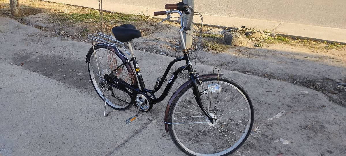 السلام عليكم للبيع بايسكل عبد الحليم لون اسود نضافه 100 /100
ابو الكير 6 نمر  تايرات جداد اسطوبات شغال حساس هم شغال  ما تصرف عليه ربع شراي يجي خاص 
عنوان موصل جانب ايمن


**إذا كنت صاحب هذا الإعلان وتريد حذفه لأي سبب، رجاءا أرسل رسالة إلى الدعم الفني**