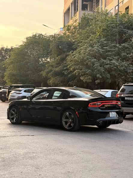 السلام عليكم
جارجر جيتي موديل2019 امريكي 
ماشيه74مايل
شاشه جبيره
تشغيل عن بعد
دكمه سبورت سوبر
شفتات ستيرن 
كشنات حضن
هيتر بالمري 
تدفئه كشنات 
تدفئه ستيرن
كشنات كهرباء 
ويل نجمه خسفه قويه 
السياره كامله بدون نقص  جاهزه 
رقم بغداد انكليزي جديد تحويل مباشر 
السياره بيها جاملغ وبنيد جاملغ بلادي نفس اللون امبدل وبنيد مصبوغ
السعر187 ورقه وبيها مجال 
مكانها بغداد اليرموك 
السونار وياها 
***********
