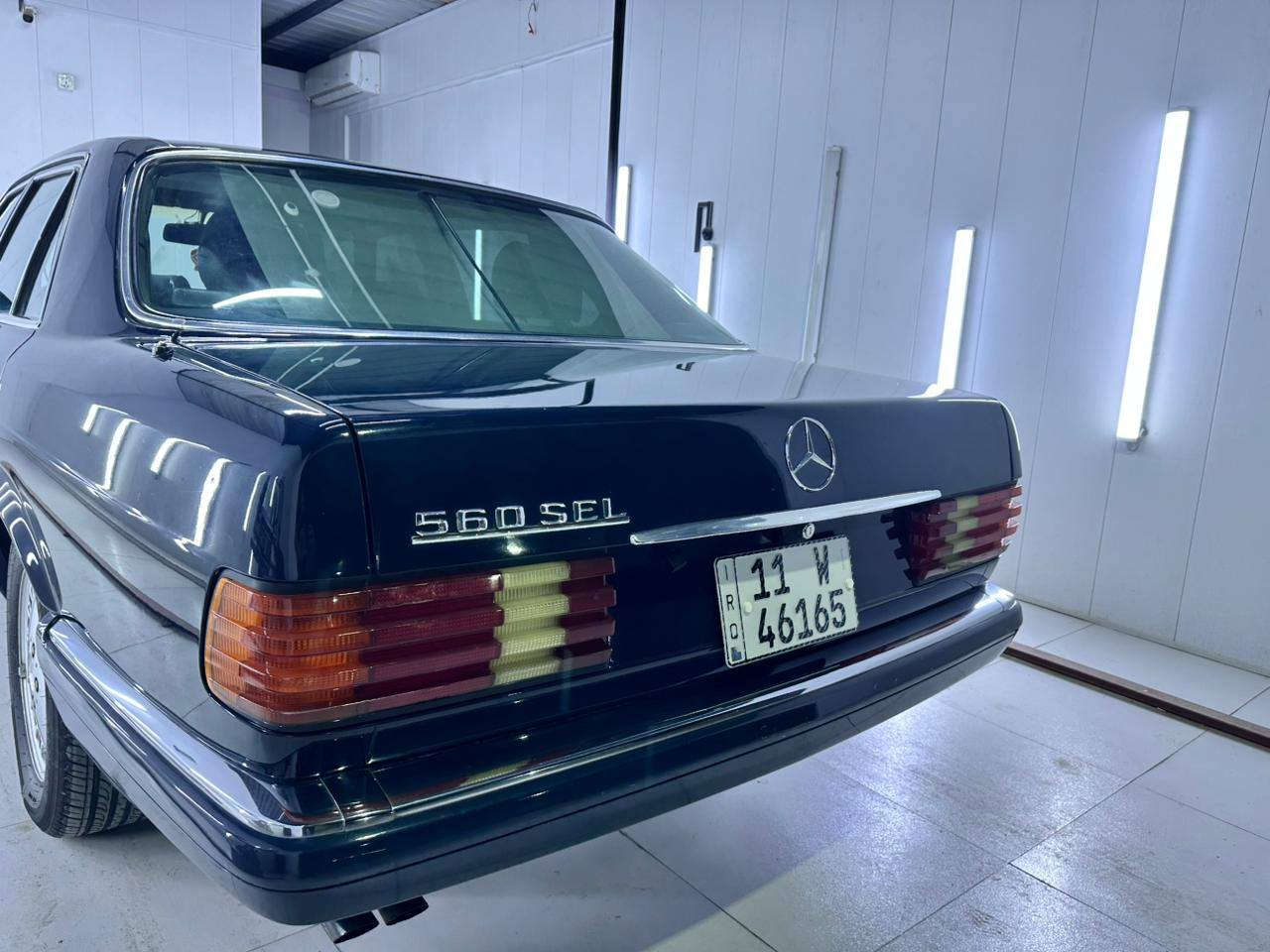 مارسيدس رأسي 1991  V8 560 SEL اصل وارد يابان 
رقم بغداد دولي بسمي
سياره جديده وجاهزة وكلشي بيه بلادي على وضع الشركة مكفوله من التعمير شرط
ماشيه 173 الف كيلو متر شرط قابله للزياده 
بيها 3 قطع صبغ والباقي مكفول وبيها جراد قليل بالقماره
مواصفات السياراة
كشنات كهرباء امامي وخلفي مع خزن ميموري
تتدفئة بالكشنات 
برده كهرباء
ستيرن كهرباء 
اريل كهرباء بلادي
كروز سرعه شغال
مسجل بلادي كاسيت مع سيدي جنجر بالجنطه 12 قرص والريموت البلادي هم موجود وشغال
ماسحات لايت شغالة
تقسم لايت شغال
سويج عدد 2 
كتلوكات وصيدليه كامله
فتحة سقف طگتين 
سويج واحد لجميع الأبواب 
سنتر لوك
دبل مروحة 
دبل فيول بم
تبريد تتدفئة
مكينه كير حداديه تاير كله جديد 
دبلات خلفيه هيدروليك شغالة 
السياره جهازه وبدون اي نقص
وشرط مكفولة من التعمير 
مكاني كربلاء المقدسة

رقم صاحب سياره
***********
