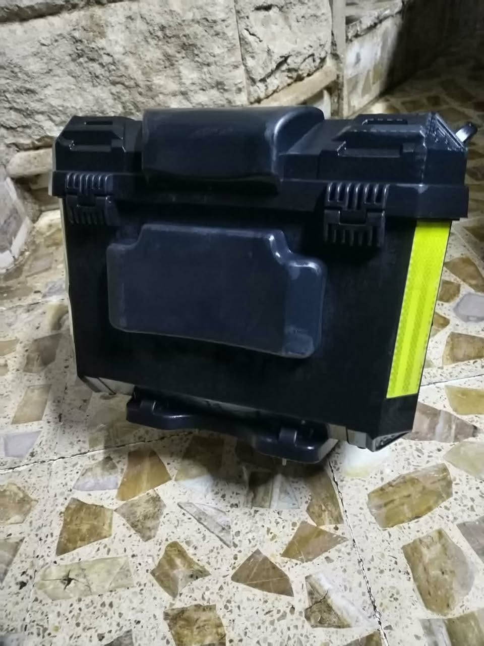 للبيع بعد جديد 30 بي مجال رقم موبايل ***********
