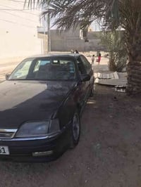 اوبل اوميكه سياره حلوه ونضيفه موديل 93فتحه سقف كير اوتماتيك ميكانيكي م...