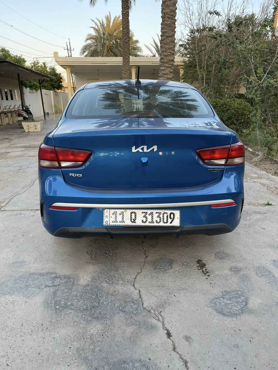 سلام عليكم
للبيع كيا ريو 2022 امريكي 
ماشيه 25 الف ميل
شاشة كبير و ابل كار بلي 
كامره خليفة
تحكمات من الاستيرن
تحكم اربع چامات كهرباء و جامه السايق اوتو
محرك 1600
كشنات مخمل و بعدهن جديدات
حادثة حاملغ امامي و خشم البنيد طاك ايبراك الاستيرن فقط. لغد و شواصي مكفولات حادية و صدر السياره بحالة جديده و تدفئة و تبريد شغلات 
سعره 120 ورقه و بية مجال مكان السياره بغداد
***********
