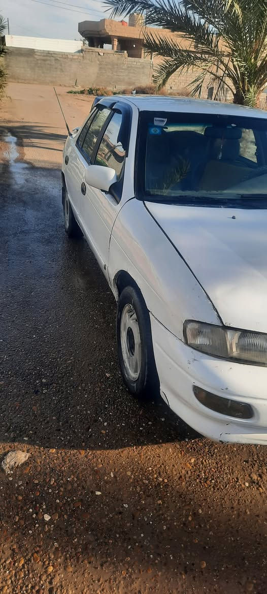 سلام عليكم 
كيا سيفيه موديل 96  كير عادي محرك مفتوح 
مكينه وكير مكفولات كهربأيات شغاله داخل نضيف 
رقم بغداد نكليزي هزه جديده سعر 35 وبيها مجال بسيط 
مكان سياره بغداد ، ابو غريب *********** 
*********** .
