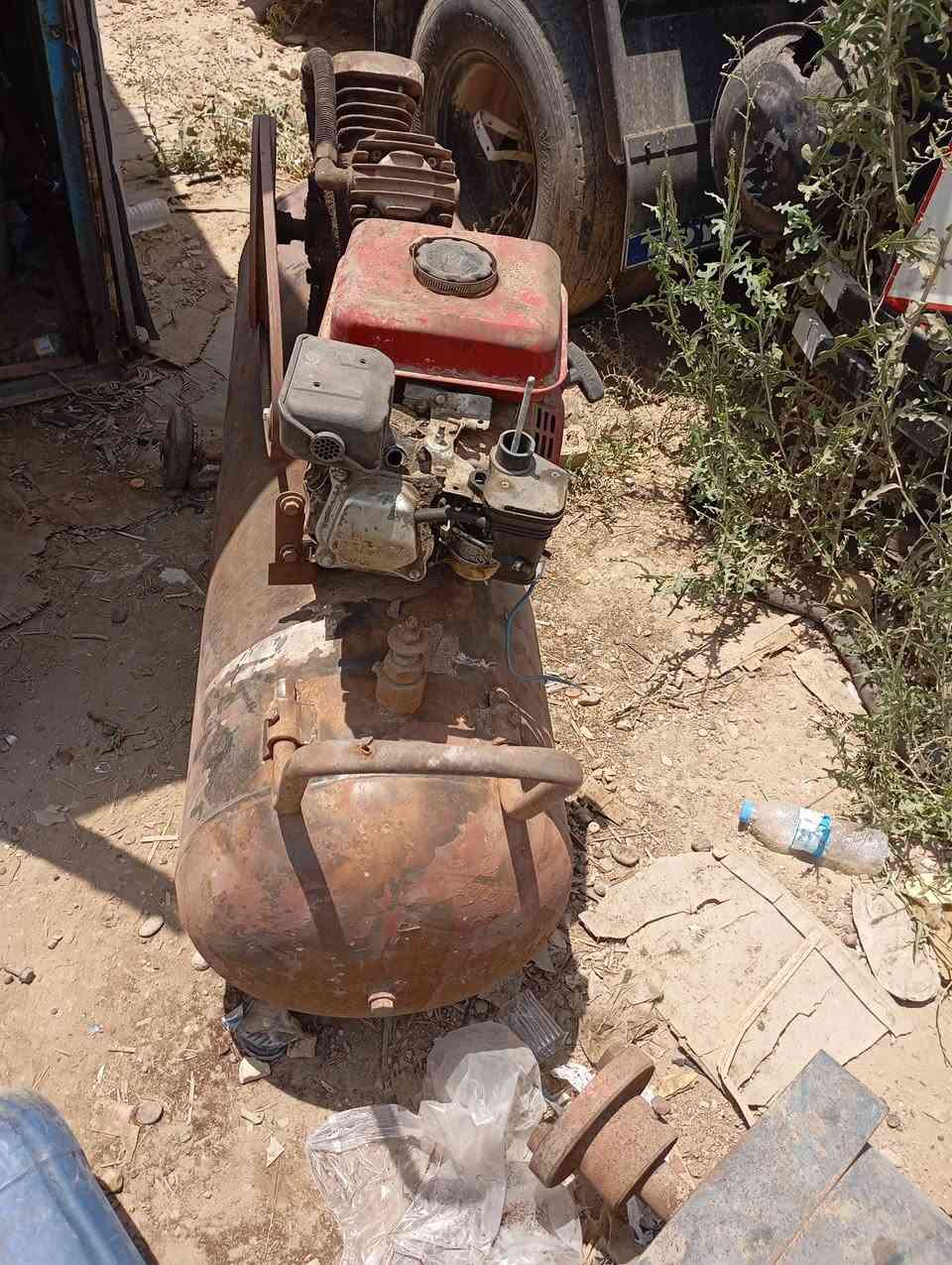 للبيع كمبريسر المكان بغداد الحريه الاتصال ***********

