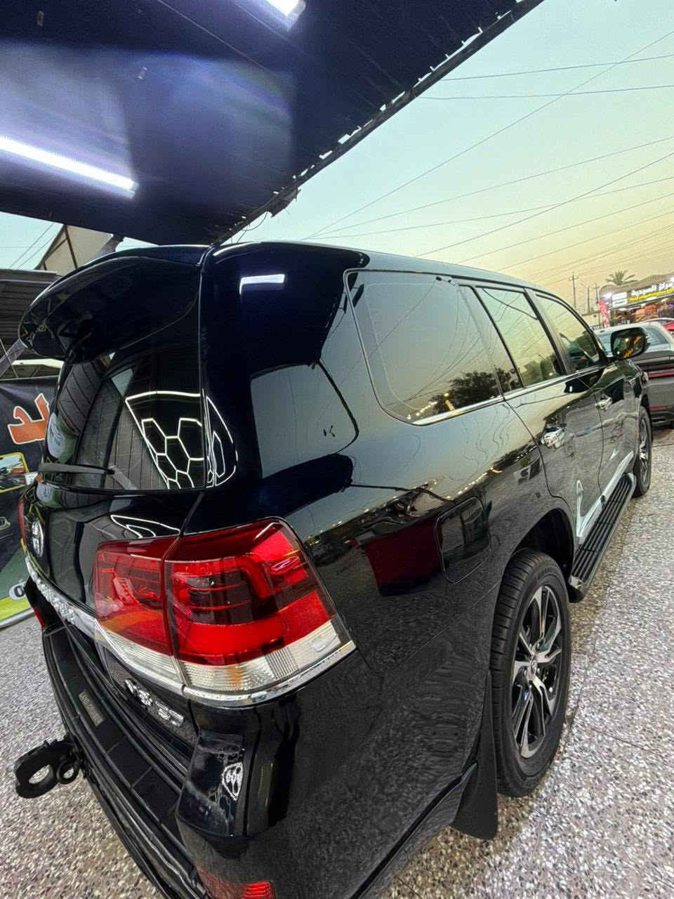 السلام عليكم
لاندكروز VXS مكفوله سياره جديده
موديل16
فول مواصفات 
رادر
جكات 
5كامرات
حساس امامي خلفي
جنطه كهرباء
بيع او مراوس حسب لقناعه
الاستفسار
***********
