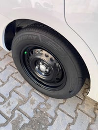 تايرات نيسان صني • تخم تايرات • تايرات حجم 15 • نيسان صني • تايرات بصر...