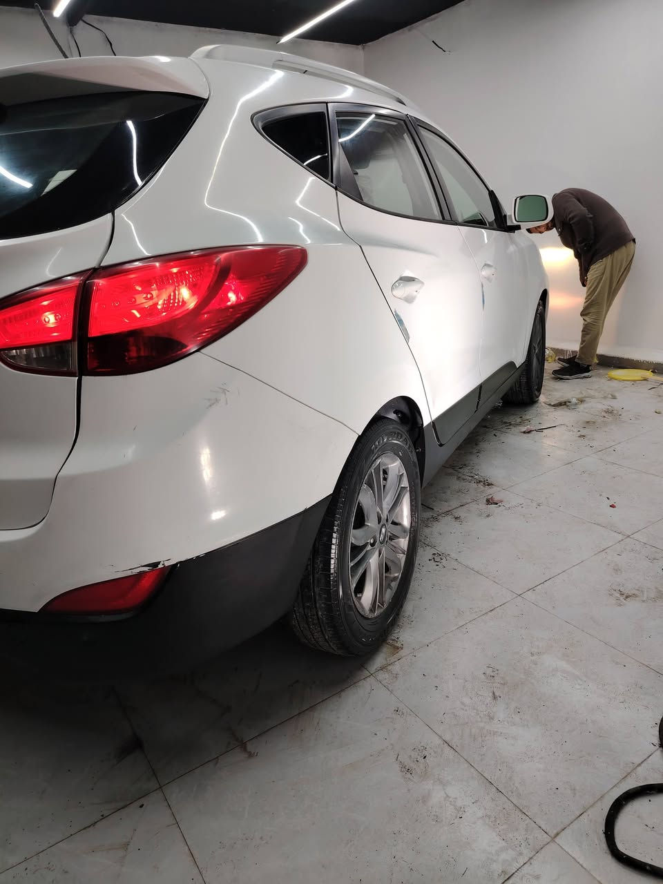 #محطـة_غسل_النخيل✅

- جانب من عملنا اليوم قبل وبعد العمل حمام سياره لأحد زبائننا 💫
- يتوفر بوليش وحمام  بشكل Vip جيب سيارتك وتستلم جاهز 📌
#ملاحظه_السياره_معروضه_للبيع🚸
- العزيزية - شارع الجديد مقابل زهره الخليج📍
#بإداره_ستار_علي ***********
