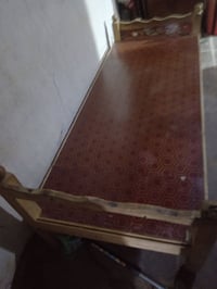 جربايه • سرير • للبيع • غرفة نوم • اثاث منزلي • مفروشات