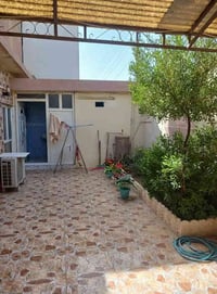 دار للبيع طابو صرف حي الخضراء خلف مدرسه الجوادين مساحه ٢٠٠م واجه ١٠م ب...