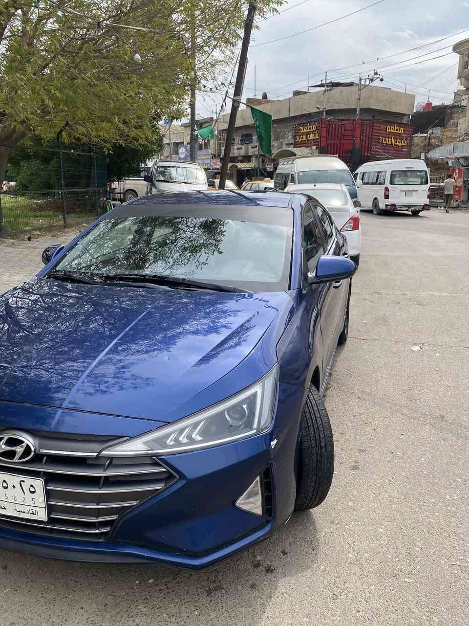 السلام عليكم النترا ٢٠٢٠ قادسيه معوقين سنه وتتحول / وكاله عام
سياره كير مكينه 
مبدل دهن الكير وشاد براد للكير 
سياره بيهة جاملغ مبدل وباب بارد يعني مكفوله ما عدى قطعه
سياره شادلهة زنون / وعين الشيطان متغير/ واناره داخليه متغير 
ومسويلهة دشومه سفري 
سياره ماشيه ٨٨ميل 
مكانهة بغداد 
السعر ١٢٦ مجالهة كلش بسيط 
للاستفسار ***********
