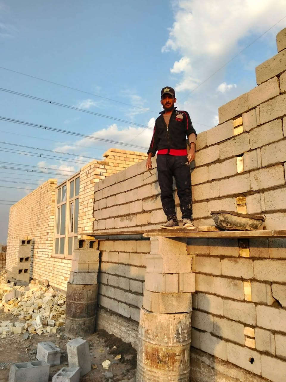كادر بناء مصري شغل درجه اولى استلام مهندس اشتغل على ادبل وقطعي وكل شي مقيم ف بغداد الجديد رقمي بي واتساب***********
