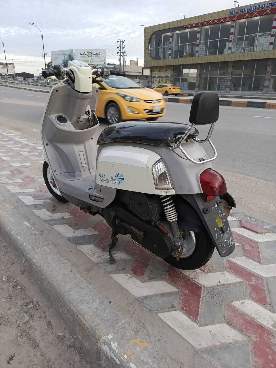 بوليس كابريتر 2008 مكفوله كفاله عامه جاهزه مابيه اي نقص ودراجه بلاديه داخل رصاصي سعره خاص *********** ناصريه مركز 🤍
