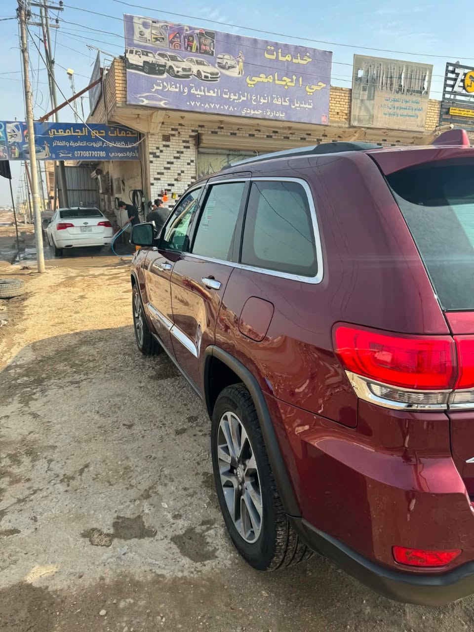 السلام عليكم
جيب 2018 LIMITED ✔️ 
خليجي وكالة 
كفالة عامة من كلشي✔️
لا ضربة لا تبديل لا صبغ 
فول مواصفات لمتد 

ماشية 125 km 
رقم بغداد تحويل ثاني يوم
المكان ميسان
230$ وبيها مجال
*********** متواجد واتساب

مكلف بالنشر اخوان اتصلو عالرقم
