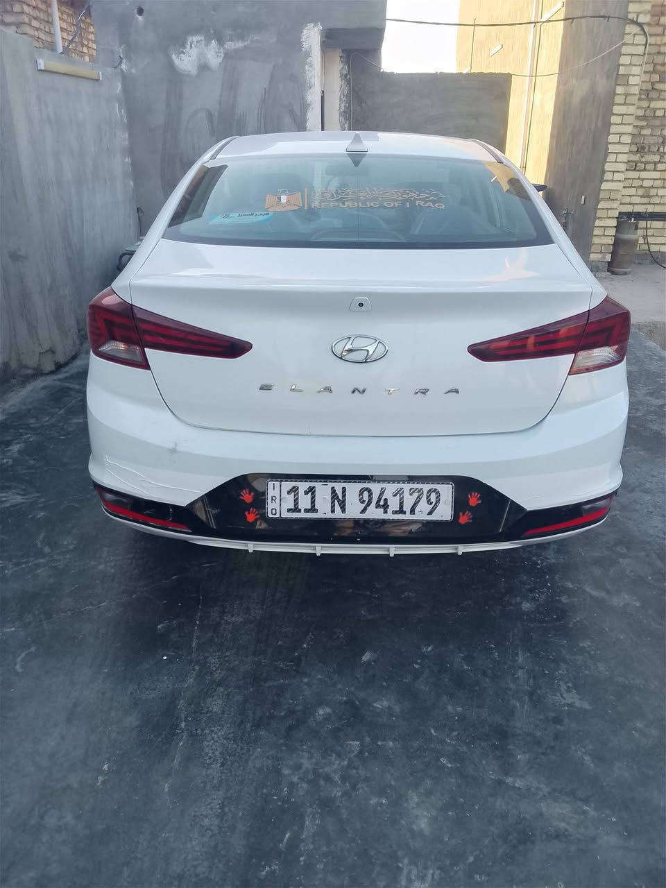 النترا موديل 20 سياره جديده
حادث بسيط بنيد فقط ترايك لشمال 
كير مكينه صدر كله كفاله برغي مابيها نقص داخلها مال زيرو 
مكاني بغداد السعر 138
‏‪***********‬‏
