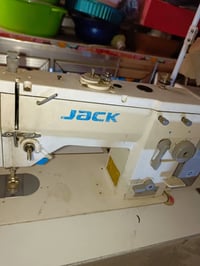 مكينة جاك • خياطة وتطريز • شاشة تحكم