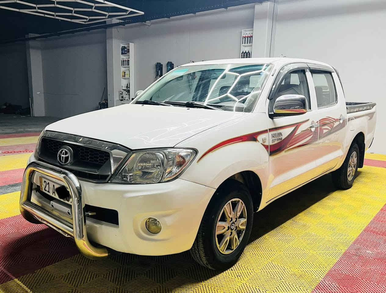 للبيع تويوتاهايلوكس موديل 2009رةقمةسليمانية بسمي سةنةوية جديدة سيارة ئوتوماتيك سونةر بي سعرة 178$مكان كلار ***********
