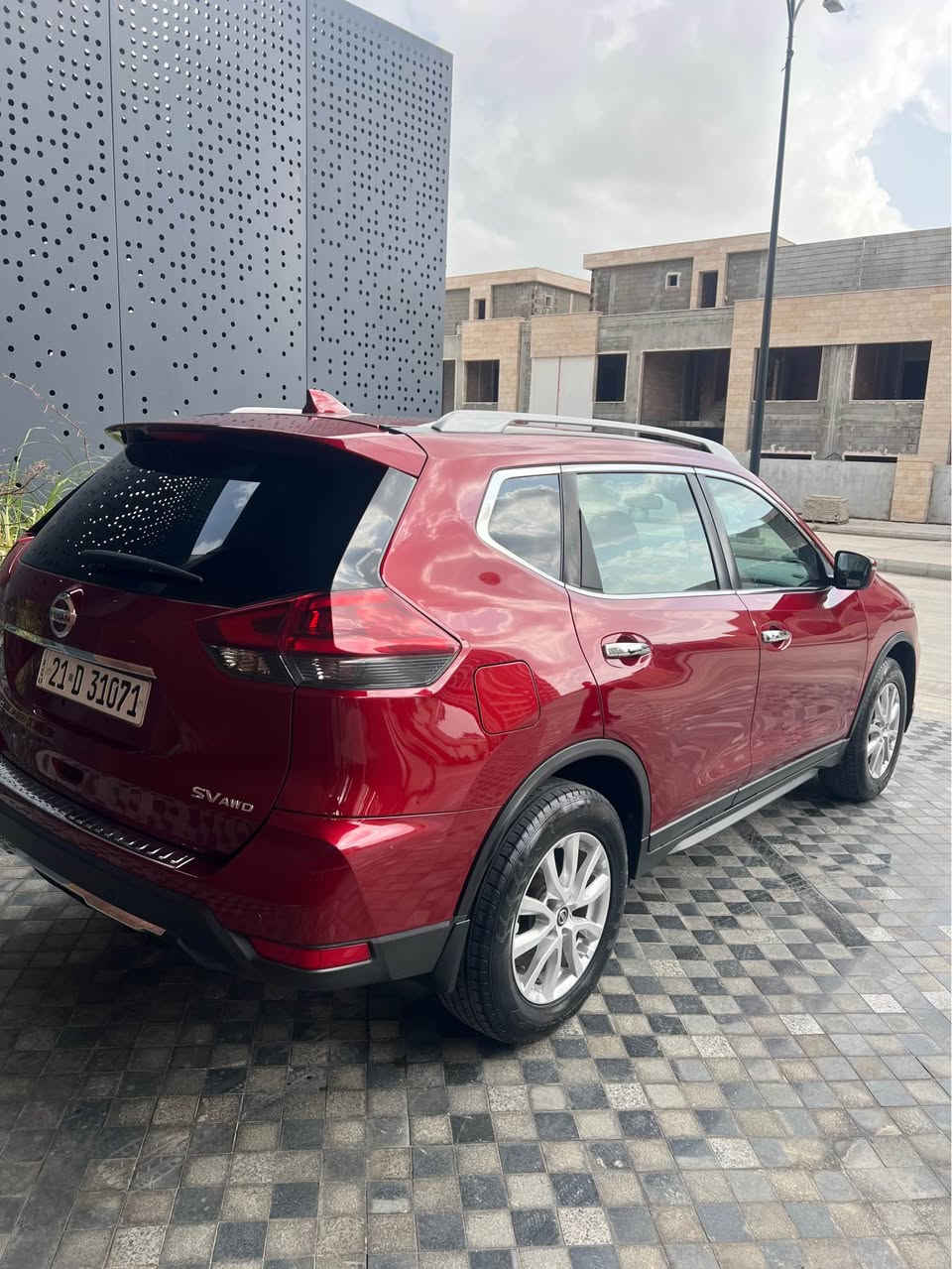 نيسان ڕۆگ ٢٠١٩ 
سه نه وي ره قه م تا ٢٠٣١ تازه يه 
ده بڵ ئە کسل 
کوشن هیتە ر
کامل ڕادار
خه تي جاده ئاوێنە ئیشارەت
سندوق شە فت کارە با
شە غال 
تاقم تايه تازه 
بە شە رتی گێرو مە کینە
جە مە لخ و بۆنیت بۆیاخە بێناوگرتن
ساردو تە عيلي نيه
***********
سلێمانی السليمانية, العراق
