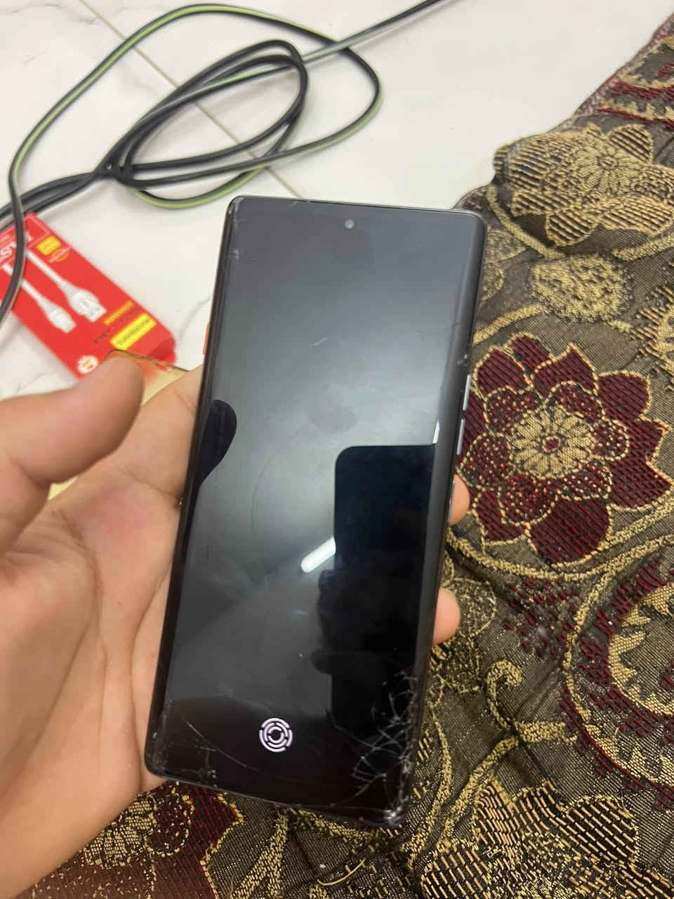 السلام عليكم جهاز تكنو كامون ٤٠برو فايف جئ جهاز كله شغال شرط وكلشي  مابي فقط بي كسر بل شاشه بس مماثر لا عل لمس ولا بي سواد كارتونه ويا وكلشيً ويا وشرط مفتوح بعد ضمان الشركه بعده بي مستخدم ٦اشهر فقط سعره ١٥٠الف مكاني تكريت القادسيه رقم ***********
