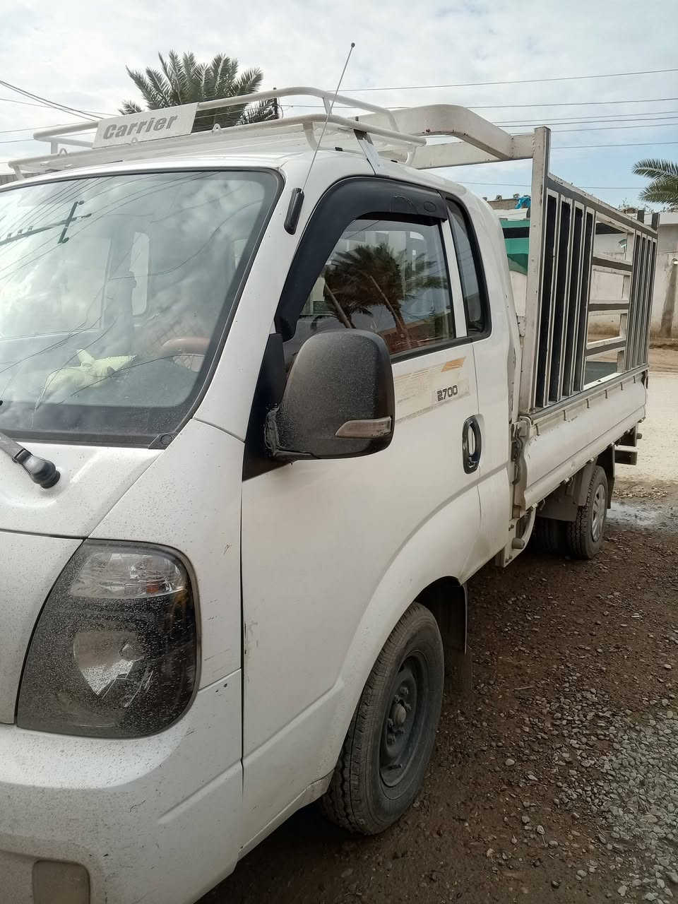 سلام عليكم 
سياره للبيع 2018 السنويه صاقطه  رقم بغداد مكفوله من كلشي ماعدا باب السايق رش صبغ كد شبرين  السعر 120 وبيها مجال 
ملاحظه المحجر مو ياها  العنوان بغداد منطقة السعاده 
***********
