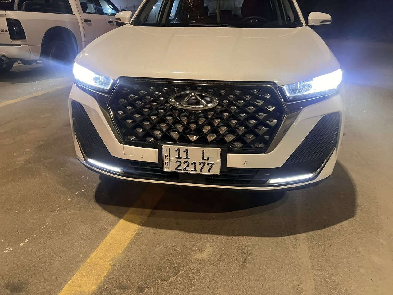 ‏السلام عليكم ورحمه الله
‏شيري تيگو 7 برو (Plug-in Hybrid 2024)
‏200 كم زيرو
‏🪪 رقم بغداد شبه مميز باأسمي تحويل مباشر 
نظام Plug-in Hybrid (بنزين + كهرباء)
أوضاع قيادة (EV / Hybrid / Sport / Eco)🔌 إمكانية القيادة على الكهرباء فقط مقاعد جلد
 مقاعد أمامية كهربائية🔥 تدفئة مقاعد 
شاشة وسطية كبيرة شاشة عدادات رقمية كاملة 
نظام معلومات وترفيه ذكي Apple CarPlay/ 🤖 Android Auto🔋 شحن لاسلكي 

‏ضمان شركة السراب 6 سنوات أو 200 ألف كم
‏السياره للبيع او مراوس حسب القناعه
 
‏السعر 220$
‏مكان تواجد السيارة: بغداد الغزالية 

 للأستفسار ‏***********
