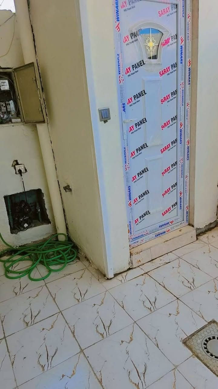 لبيع بيت. مساحه 150 متر طابقين سند 25 مقابيل الخسرويه فرع ابو انيس الاتصال على الرقم سعر 90 بي مجال  ***********
