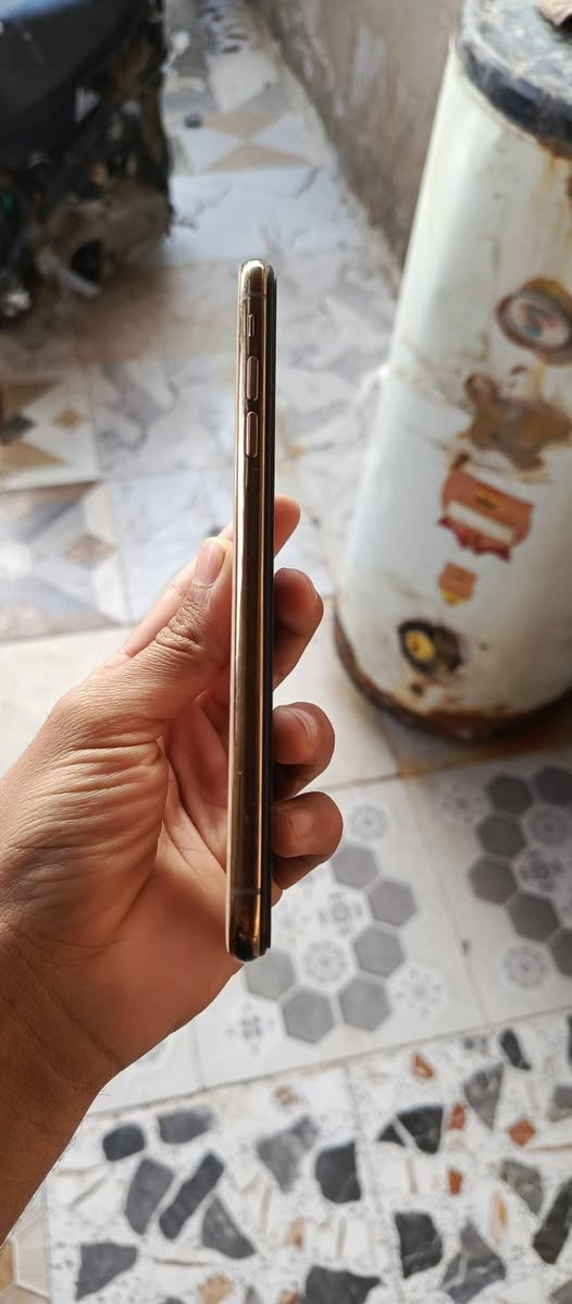 السلام عليكم.
ايفون xs max
الذاكره 256
مبدل بطاريه فقط 
والكامره الخلفيه واگفه ينراد تحديث فلوس التحديث تاخذهه من عندي 
السعر 150 وبي مجال 
للاستفسار ***********
