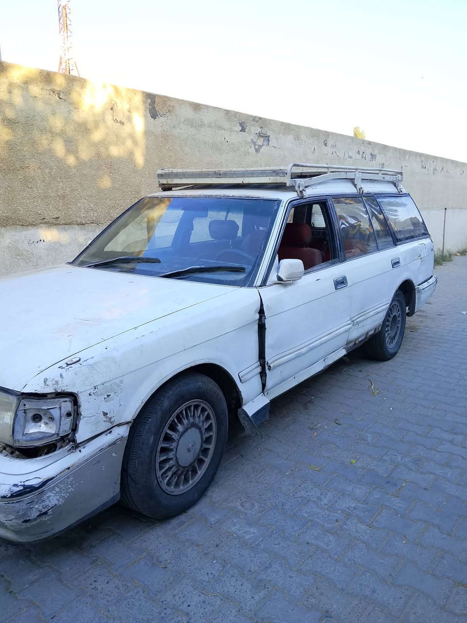 سياره سوبر ستيشن موديل 1992 محرك بطه 2.5 سعر 30 ورقه وبيه مجال مكان بغداد الزعفرانيه
رقم التواصل *********** ابو مسلم
