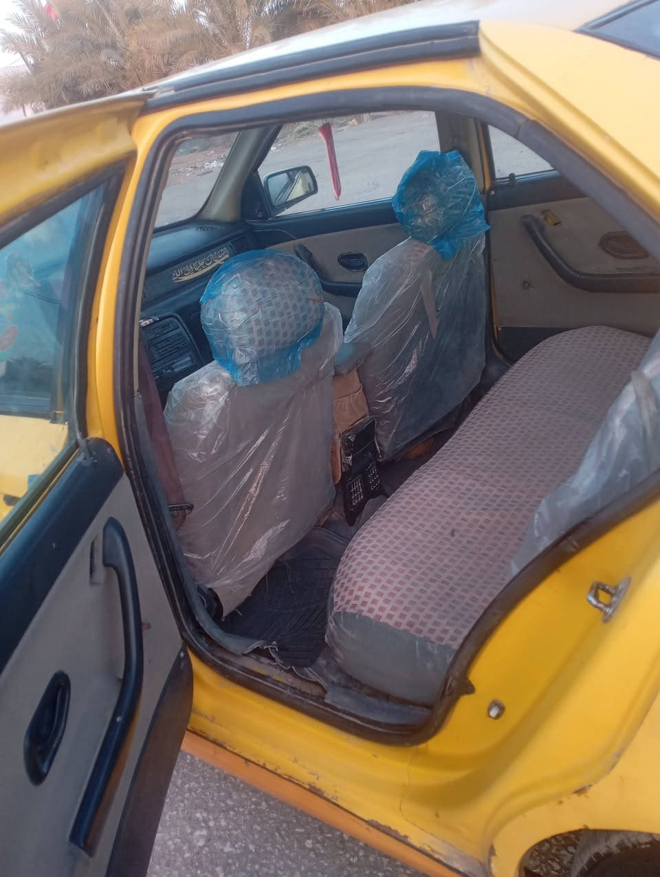 سلام عليكم سياره سمند البيع شوفت عينك سياره فول احلا من اصوره الله شاهد موديل 2009  كير ومكينه مكفولات سياره خير من الله معدل فول كهربائيات كله شغاله بس راعيه ماندله اتكفلك بيه السعر 17 وبيه مجال
المكان كربلاء طوريج 
رقم الهاتف ***********
