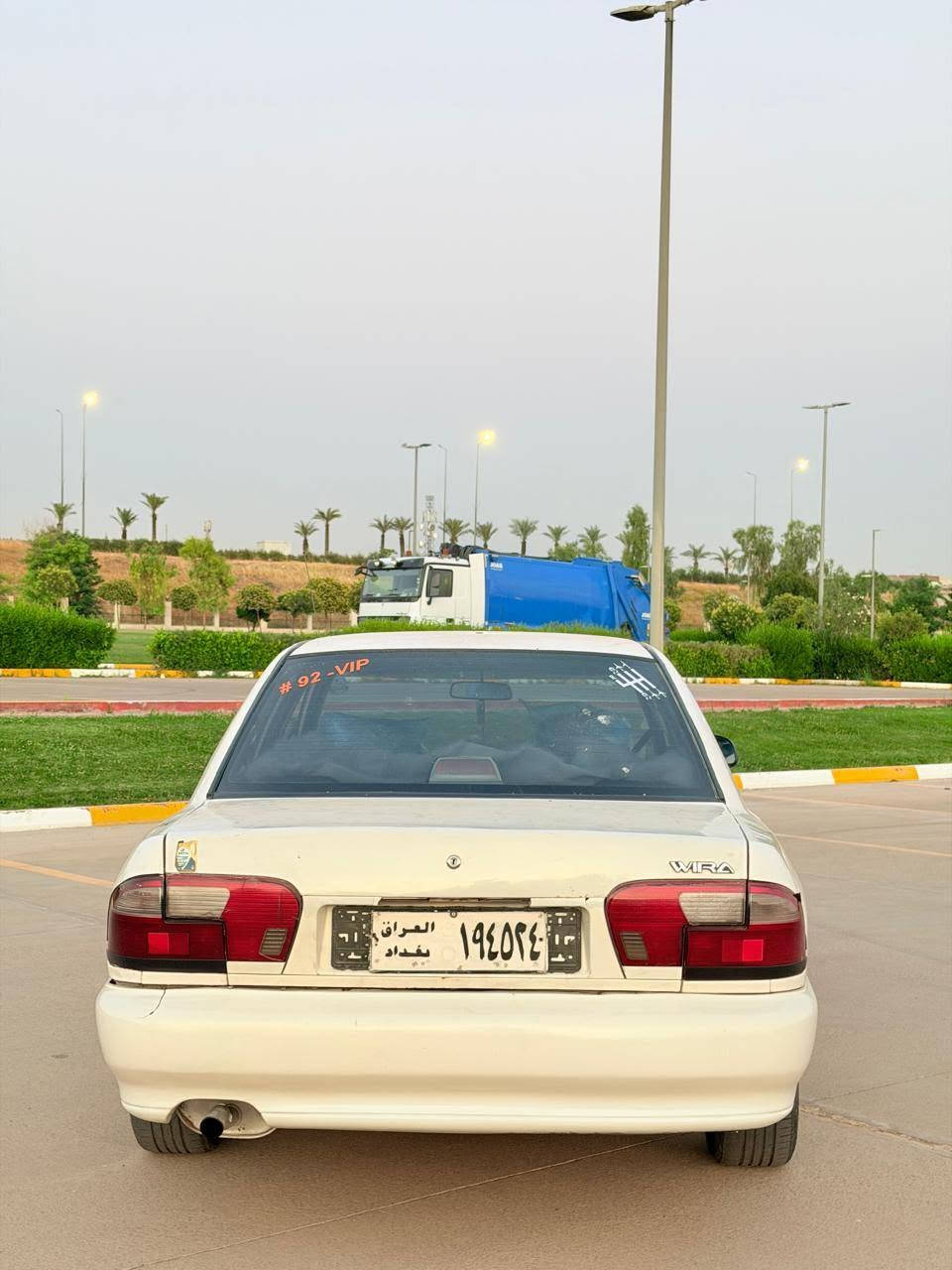 پڕۆتۆن ٢٠٠٤ 
‎ئاڕمی پلاستیکە پشت و پێشی کەپسە بڕانە بە شەرتە 
‎وەرگەڕان بەشەرتە مەکینە و گێری بە شەڕت ، 
‎تبریدە ئیش دەکا بێ کێشەیە 
‎سیاڕەکە هەتا بڵێی جوانە  سیارەکە بە خزمەتبوا جوانکاری و شتم زەڕ بۆ کردوە 
‎سـعری:٣٨ 
‎ژ.م: ٠٧٥٠ْ٤٧٢٩١٧٢ أربيل, العراق


**إذا كنت صاحب هذا الإعلان وتريد حذفه لأي سبب، رجاءا أرسل رسالة إلى الدعم الفني**
