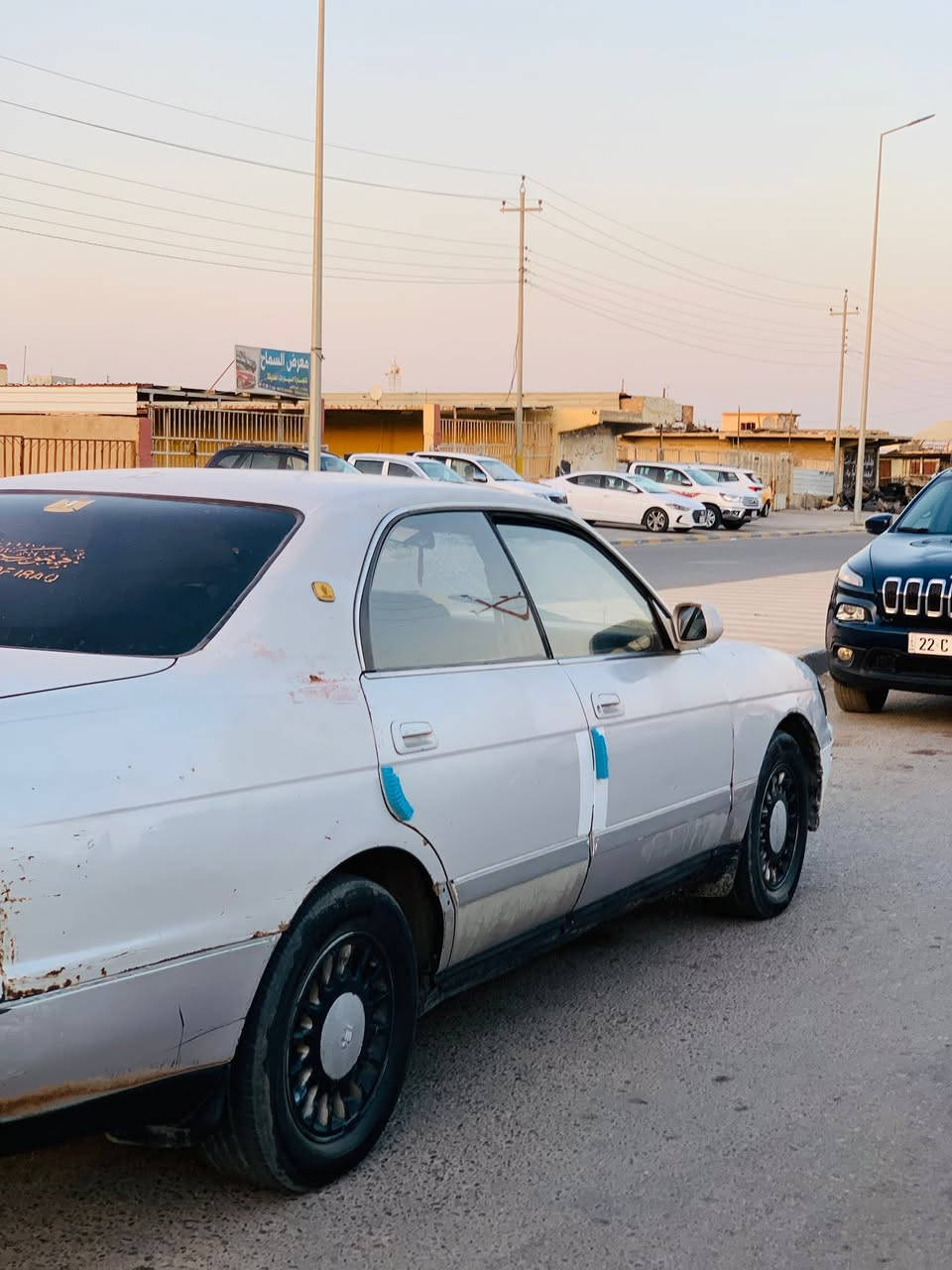 السلام عليكم بطه متصل مديل 92 حبل حبل دواخل تخبل حيل حلوه نضيفه نشاط مفوله كهربائيات كلها شغاله 
المسجل شغال بلادي 
لايت عالي ناصي زنون محرك 2 ونص 
مواصفات حيل حلوه وكاعده لا تنقص ولا تبخر السياره السعر 16ورقه بيها مجال مكان السياره بيجي ***********
